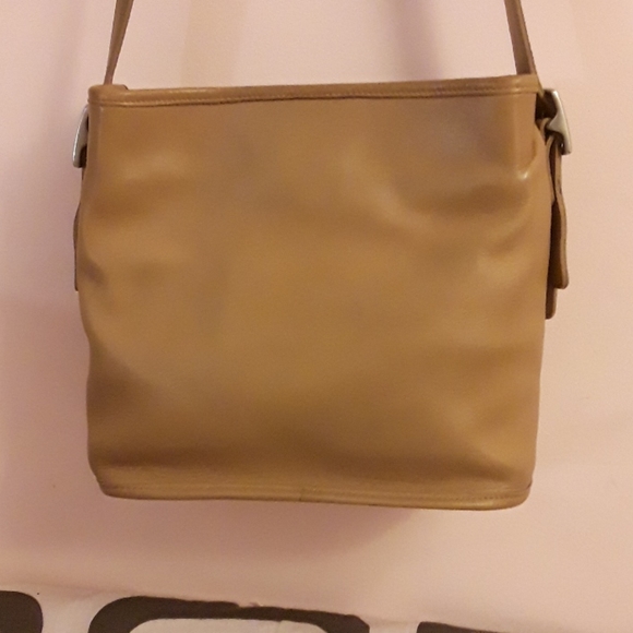 Vintage 90's Coach Bucket Tote Bag - Picture 5 of 13